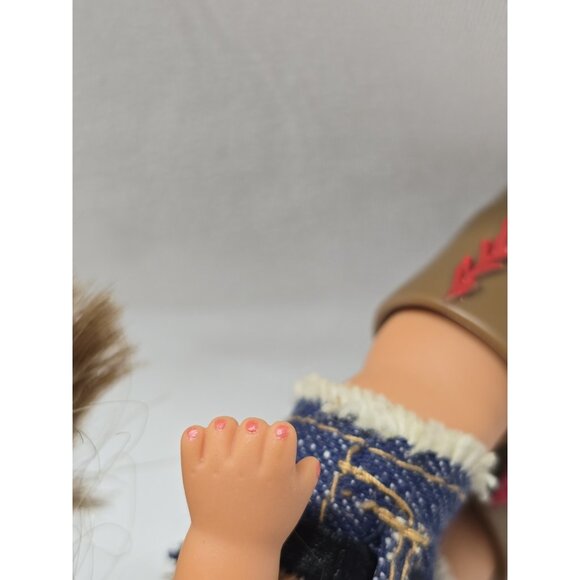 Bratz Babyz Storybook Collection - Yasmins Rodeo Ball Doll- FLAWED BELT- READ - Picture 8 of 12